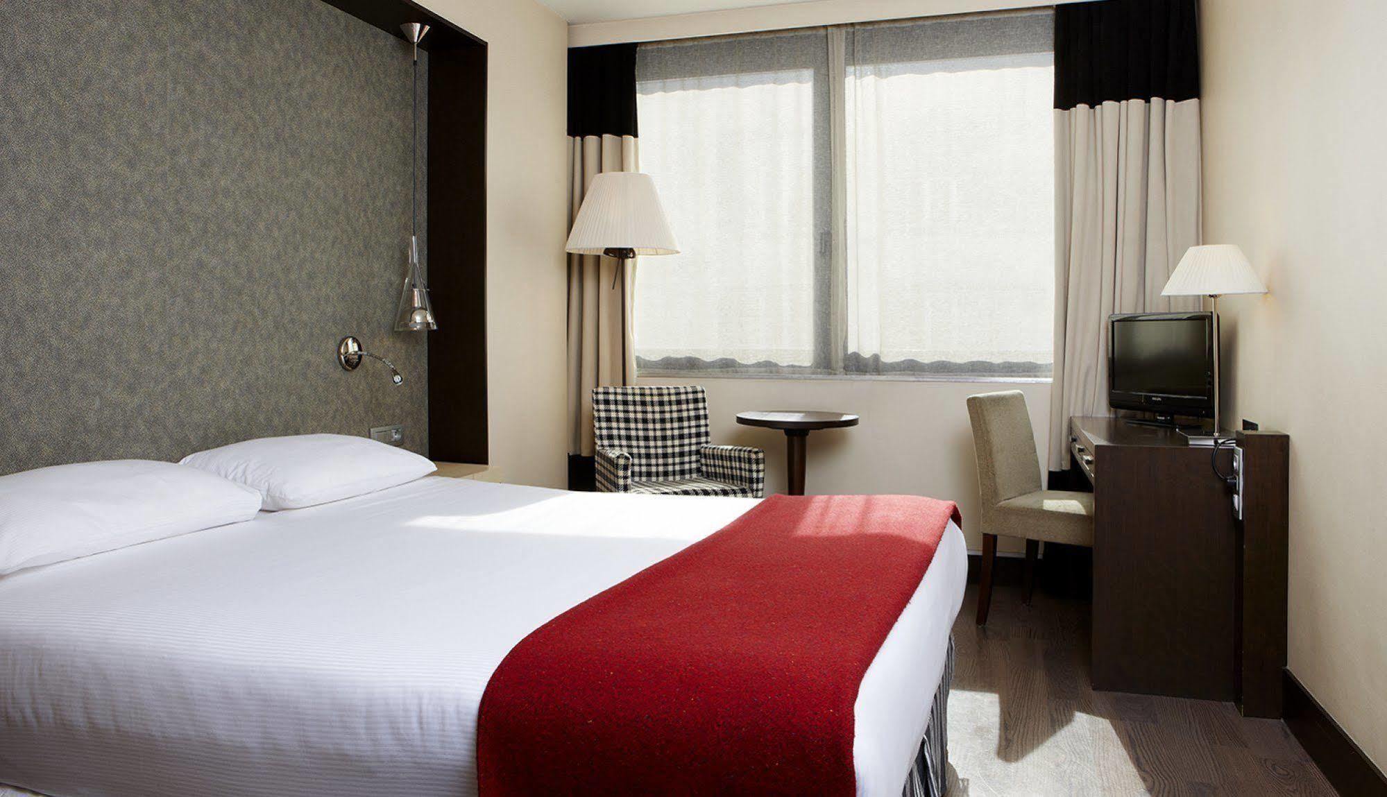 Nh Brussels Louise Hotel Saint-Gilles Exterior photo